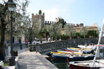 Die Scaligerburb in Torri del Benaco am Gardasee