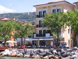 Torri del Benaco Hotel, Unterkünfte am Gardasee Hotel Restaurant del Porto in Torri del Benaco am Gardasee