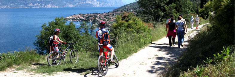 Hotels in Torri del Benaco am Gardasee und Appartements oder Ferienwohnungen direkt am Gardasee - Bed & Breakfast am Gardasee Hotel