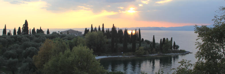 Hotels in Gardasee reservieren. Buchen Sie Ihr Hotel in der Region Gardasee, Italien. Online-Hotelreservierungen Online Hotel Reservierungen