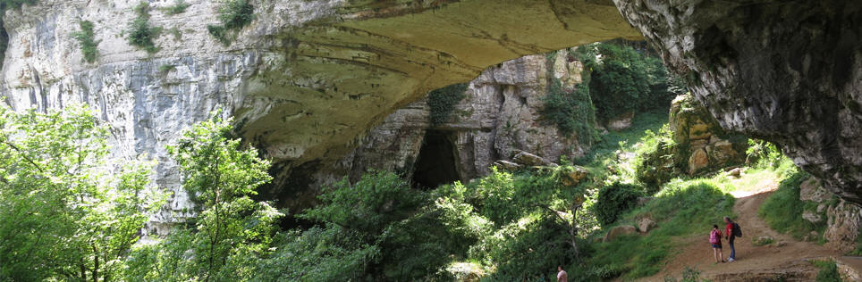 Der Ponte di Veja ist ein malerischer und majesttischer natrlicher Felsbogen