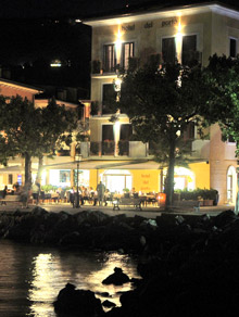 Hotel del Porto in Torri del Benaco am Gardasee - Hoteldelportotorri.