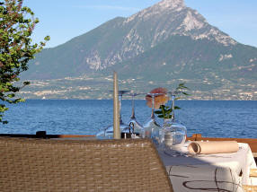 Herzlich Willkommen in unserem Restaurant Menapace Pai gardasee