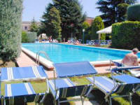 F�r die Kinder steht ein eigener Pool zur Verf�gung. 