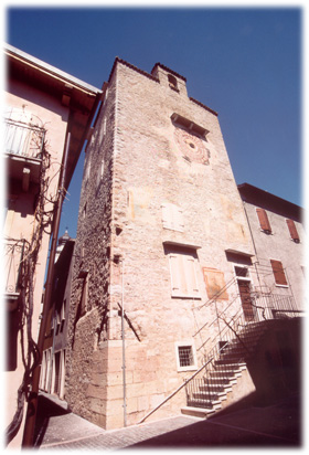Der Uhrturm in Torri del Benaco - La Torre dell'Orologio